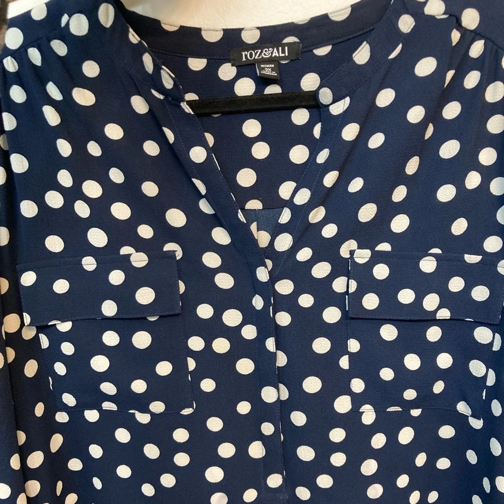 Plus size blouse - Picture 12 of 12